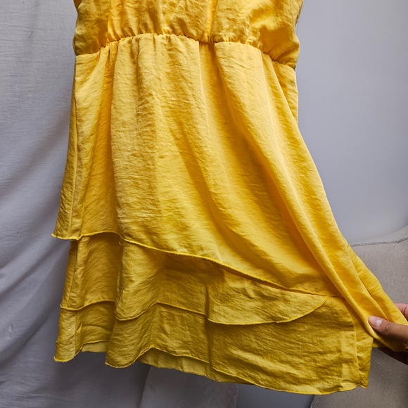 2for$30 city triangles golden yellow strapless dress layered ruffles stretch sm - Picture 5 of 6